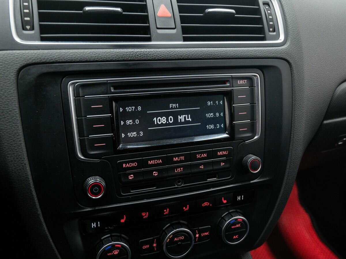 Volkswagen Jetta 2013 года с пробегом. Фото: #18