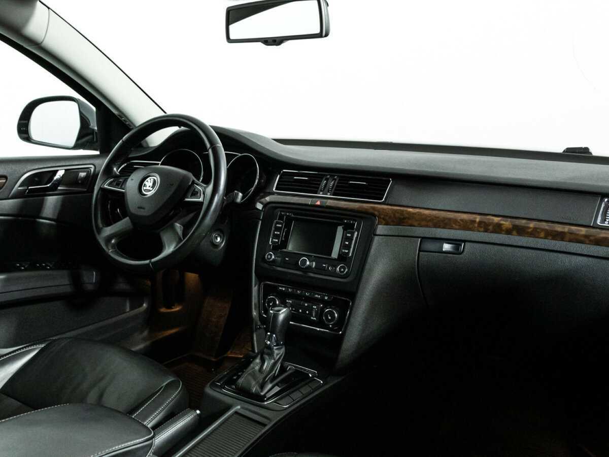 Skoda Superb 2013 года с пробегом. Фото: #8