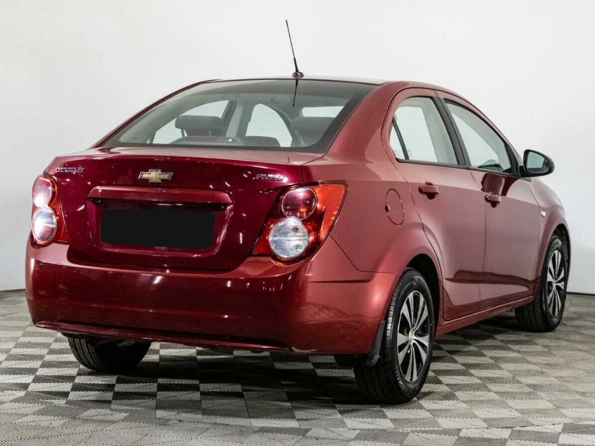 Chevrolet Aveo 2015 года с пробегом. Фото: #4
