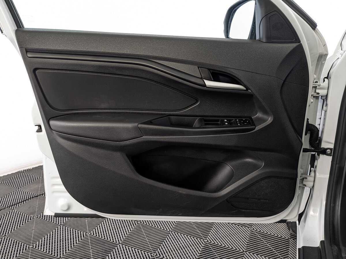 Lada (ВАЗ) Vesta 2021 года с пробегом. Фото: #14