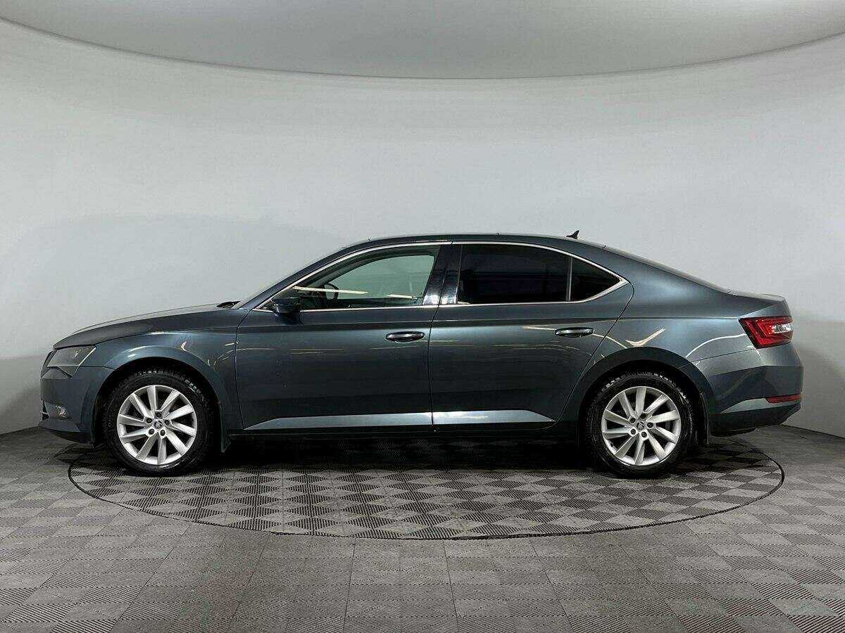 Skoda Superb 2017 года с пробегом. Фото: #6