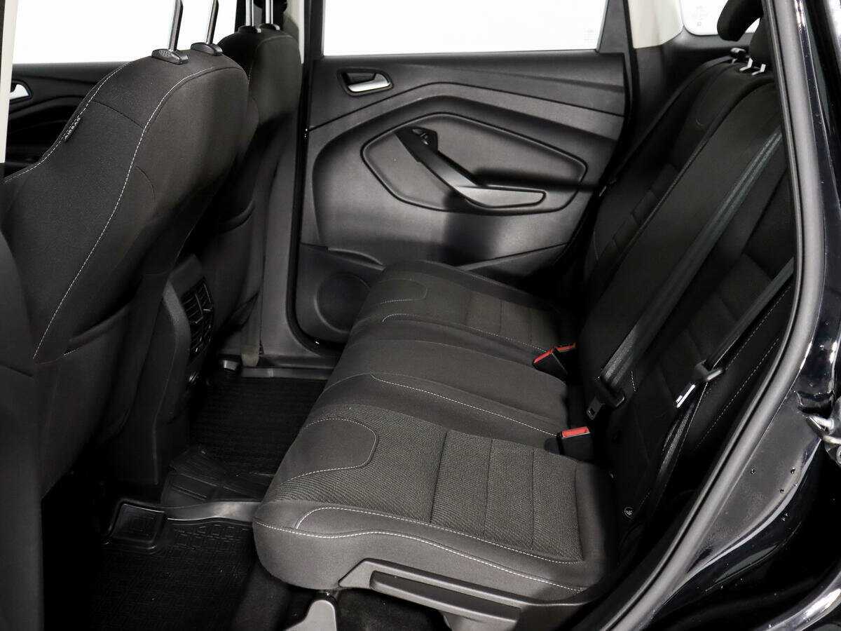 Ford Kuga 2015 года с пробегом. Фото: #8