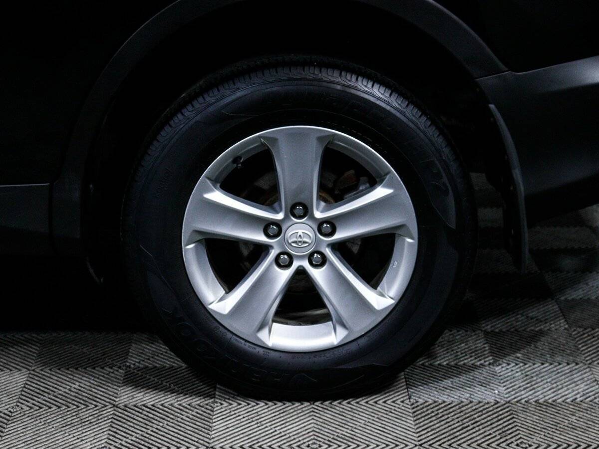 Toyota RAV4 2013 года с пробегом. Фото: #14