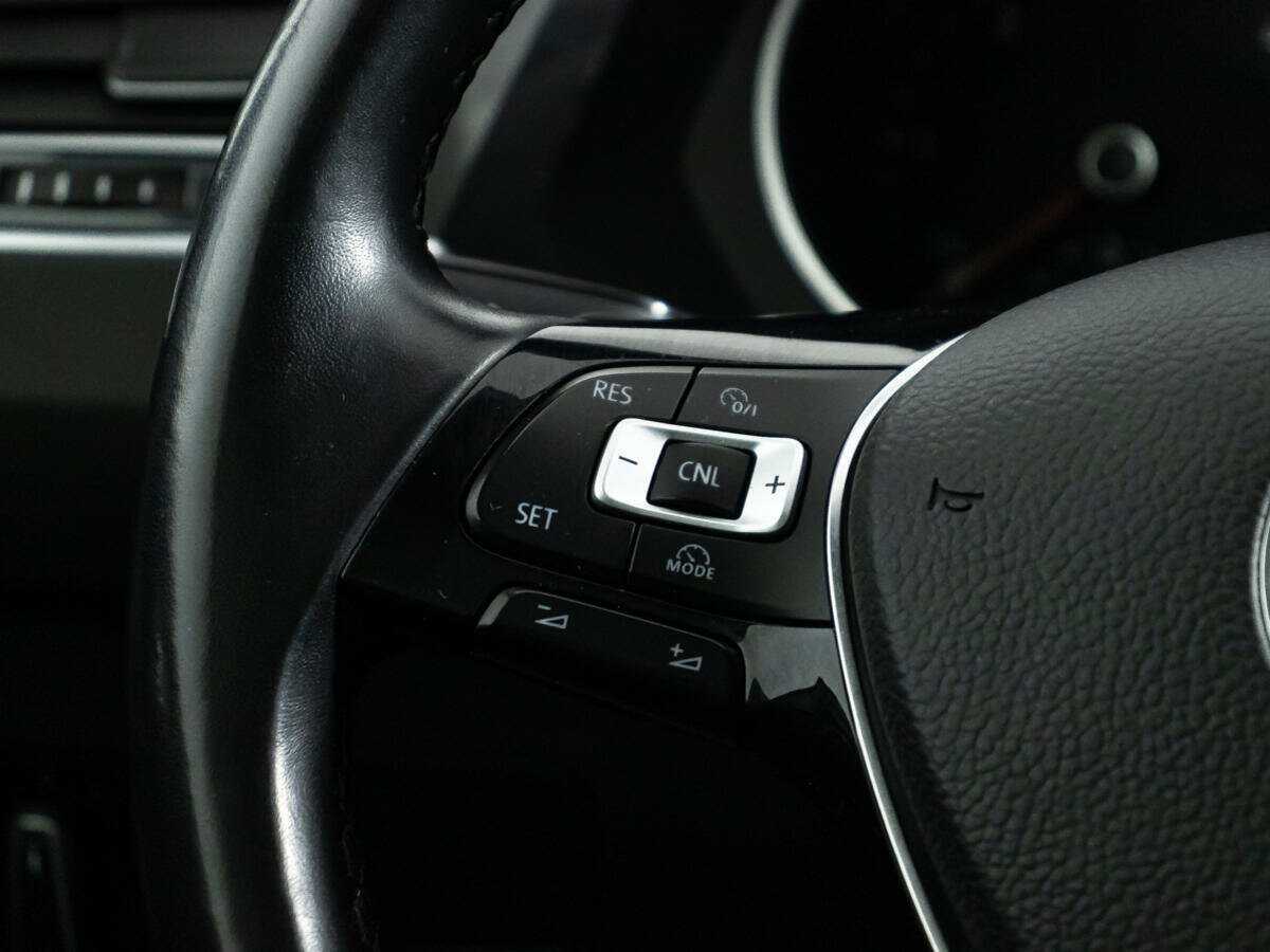 Volkswagen Tiguan 2018 года с пробегом. Фото: #18