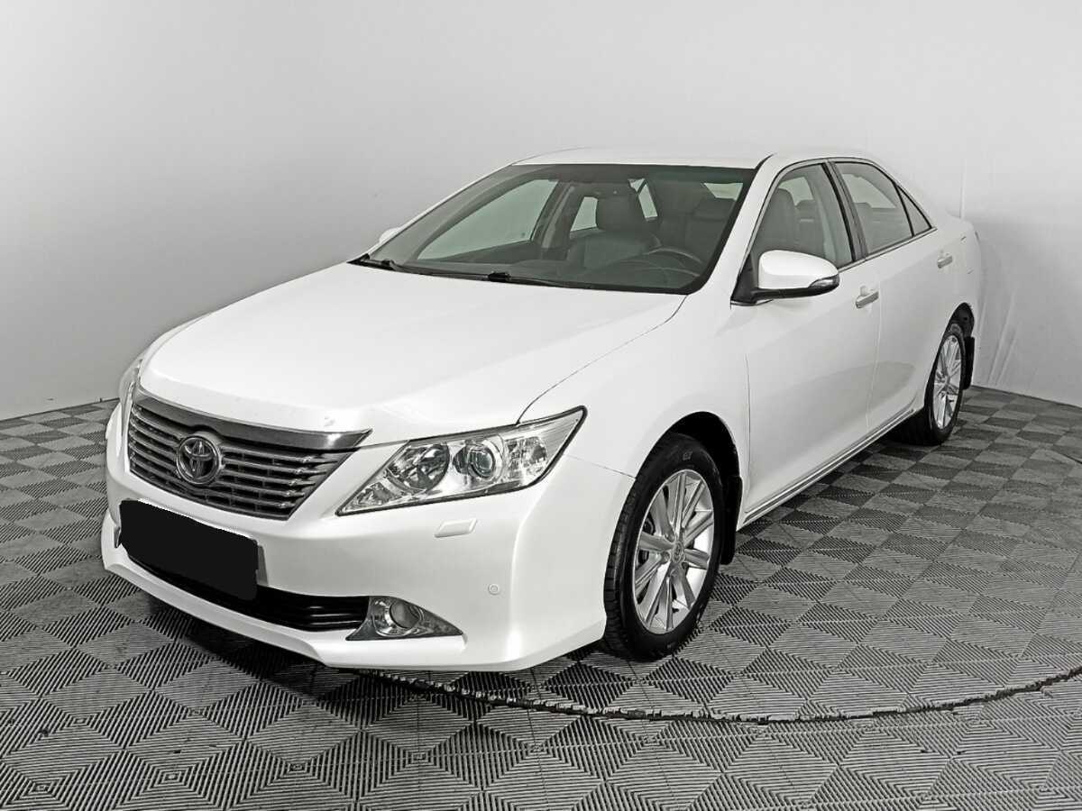 Toyota Camry 2014 года с пробегом. Фото: #0