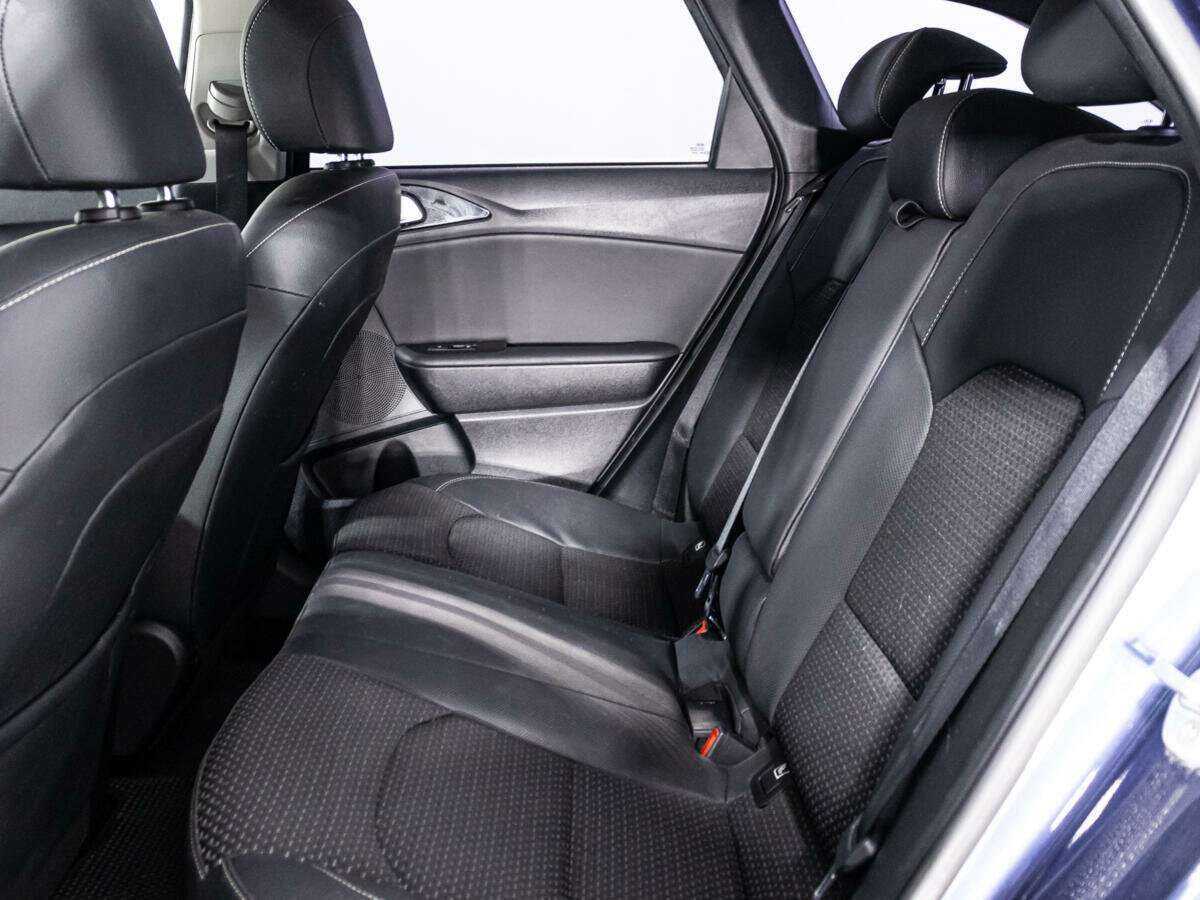 Kia Ceed 2019 года с пробегом. Фото: #9