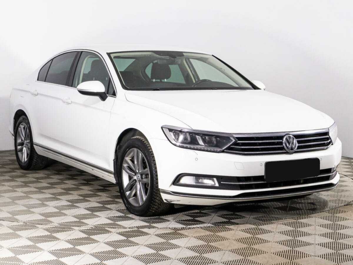 Volkswagen Passat 2017 года с пробегом. Фото: #2
