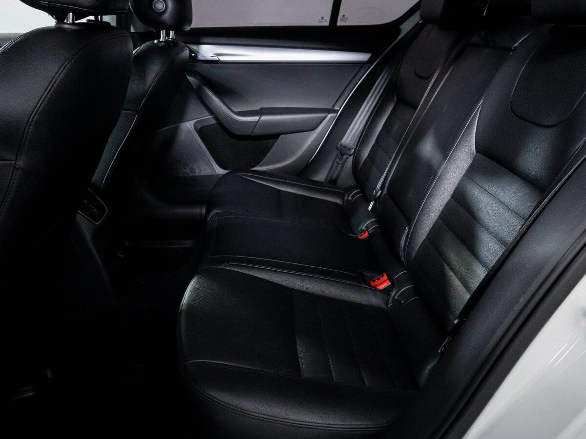 Skoda Octavia 2016 года с пробегом. Фото: #9