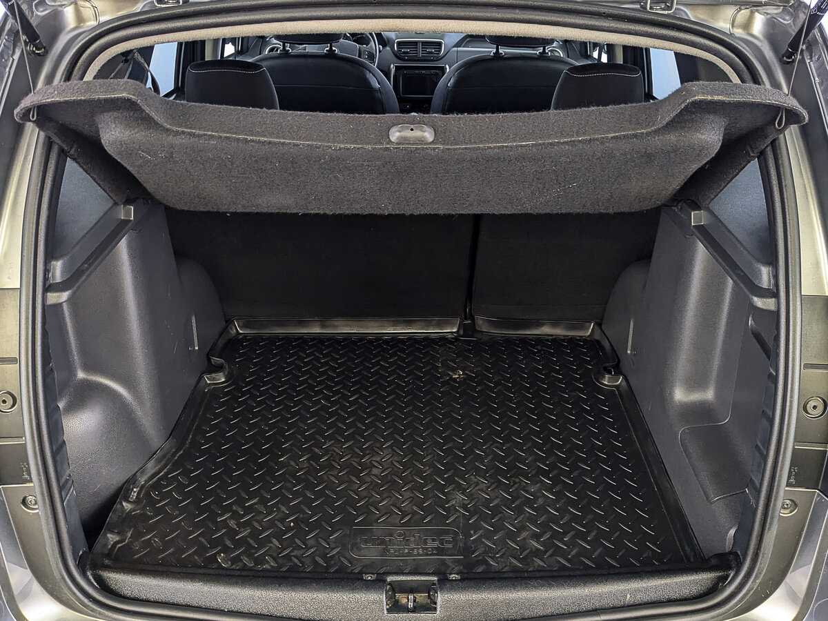 Nissan Terrano 2020 года с пробегом. Фото: #9