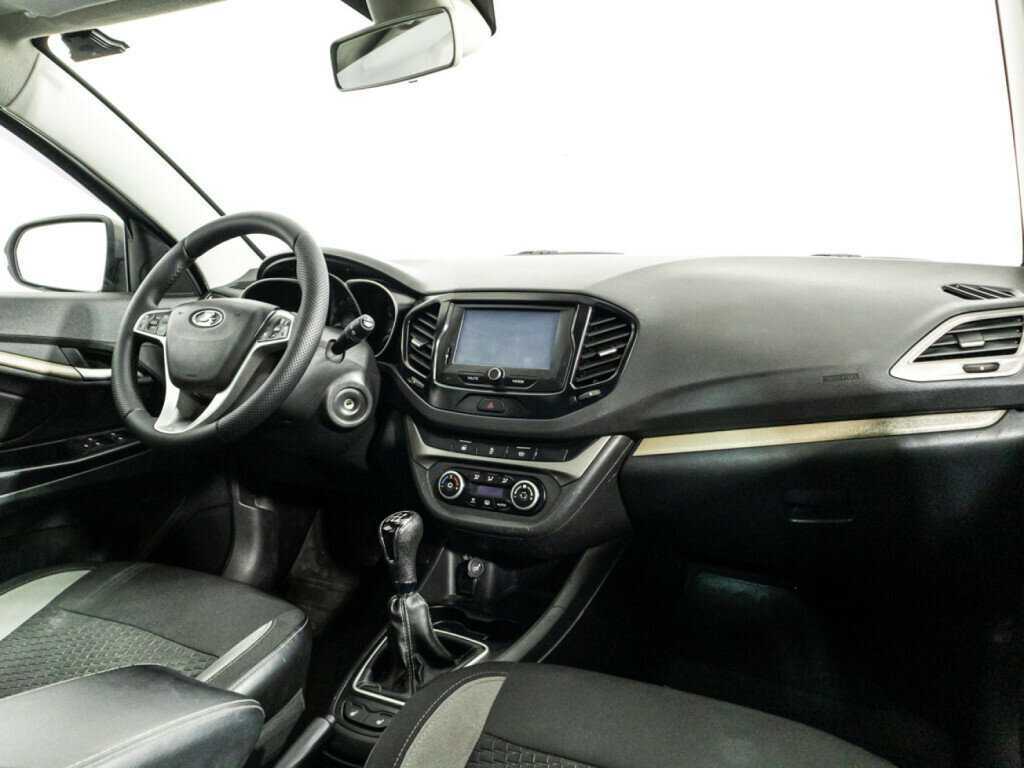 Lada (ВАЗ) Vesta 2018 года с пробегом. Фото: #8