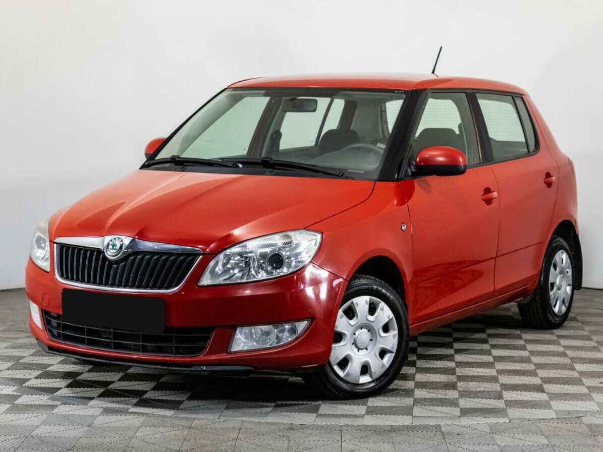 Skoda Fabia 2012 года с пробегом. Посмотреть фото