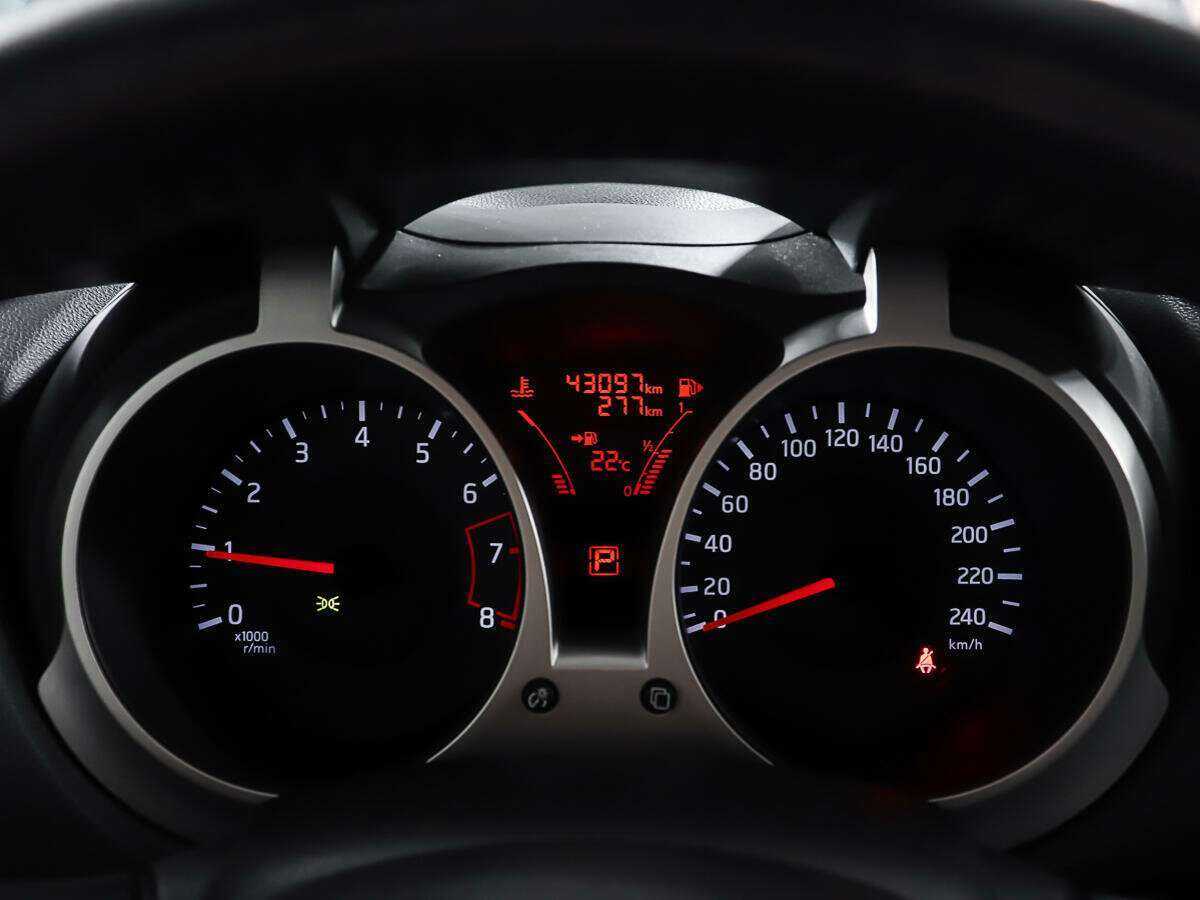 Nissan Juke 2014 года с пробегом. Фото: #13