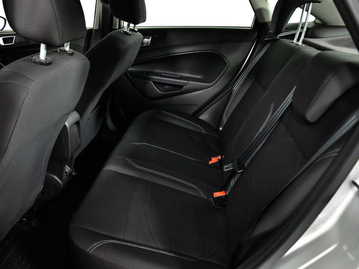 Ford Fiesta 2017 года с пробегом. Фото: #9