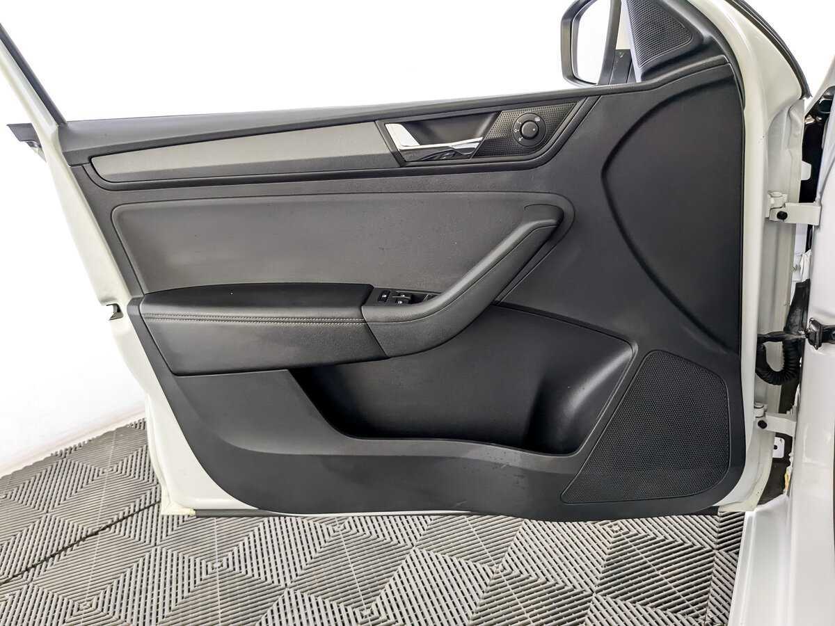 Skoda Rapid 2020 года с пробегом. Фото: #15