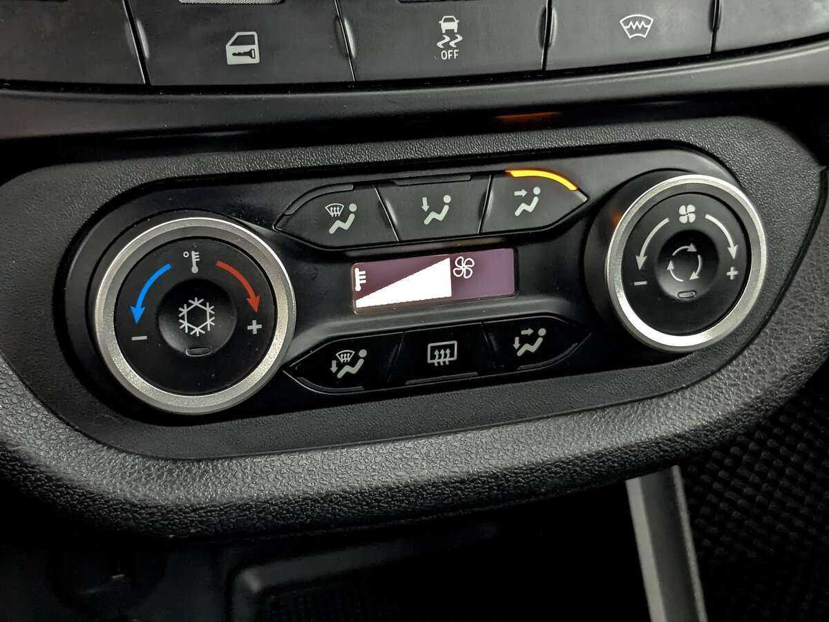 Lada (ВАЗ) Vesta 2022 года с пробегом. Фото: #16