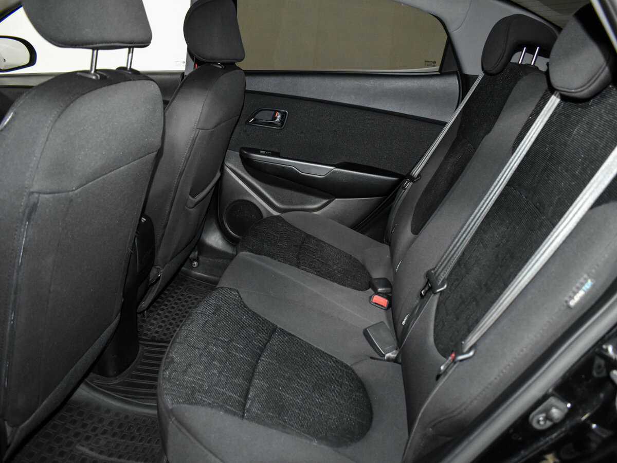 Kia Rio 2013 года с пробегом. Фото: #11