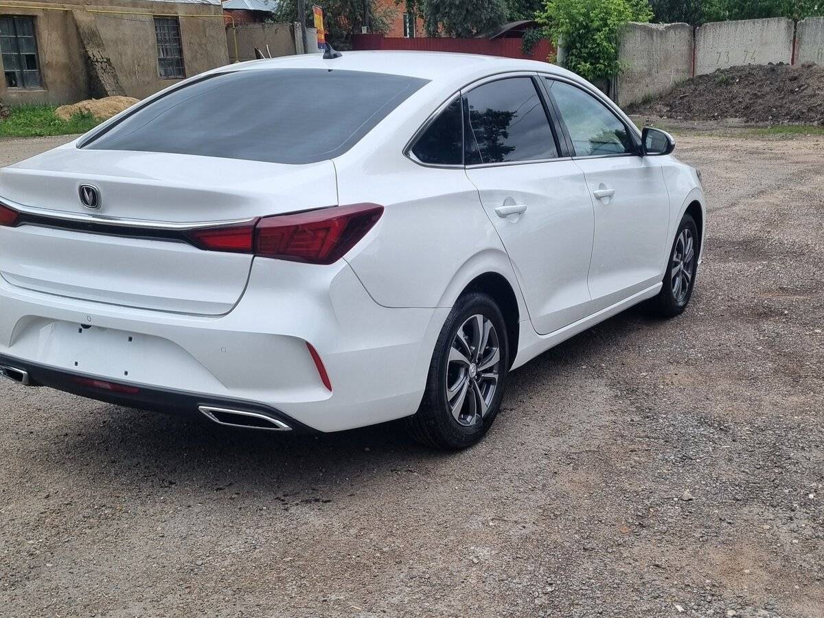 Changan Eado Plus 2024 года с пробегом. Фото: #4