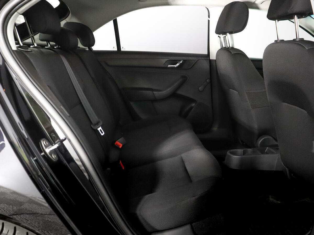 Skoda Rapid 2017 года с пробегом. Фото: #10