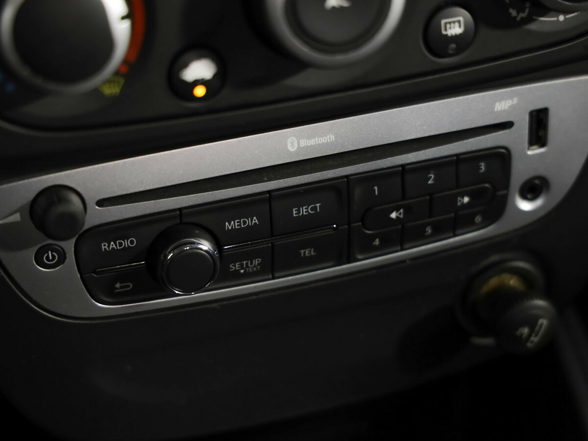 Renault Fluence 2014 года с пробегом. Фото: #12