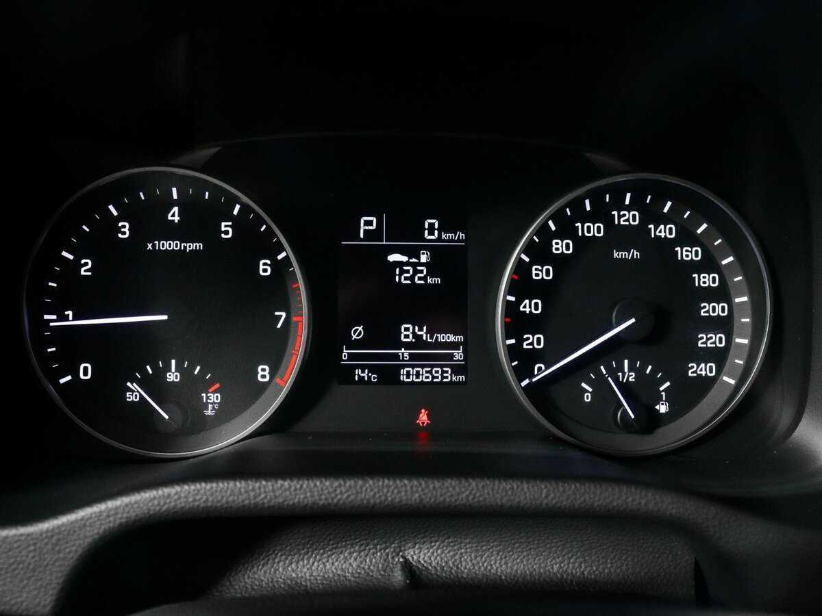 Hyundai Elantra 2018 года с пробегом. Фото: #7