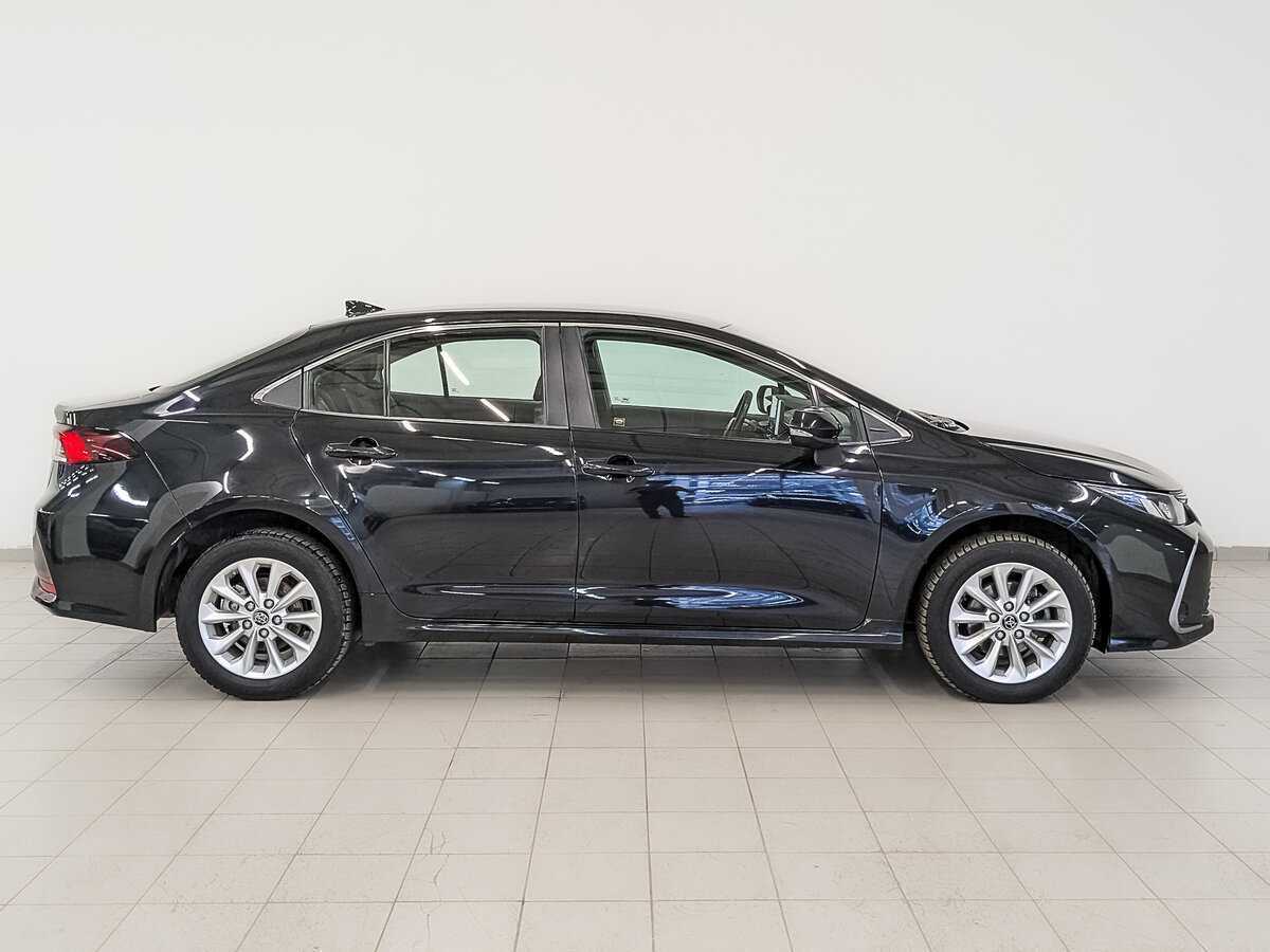 Toyota Corolla 2019 года с пробегом. Фото: #3