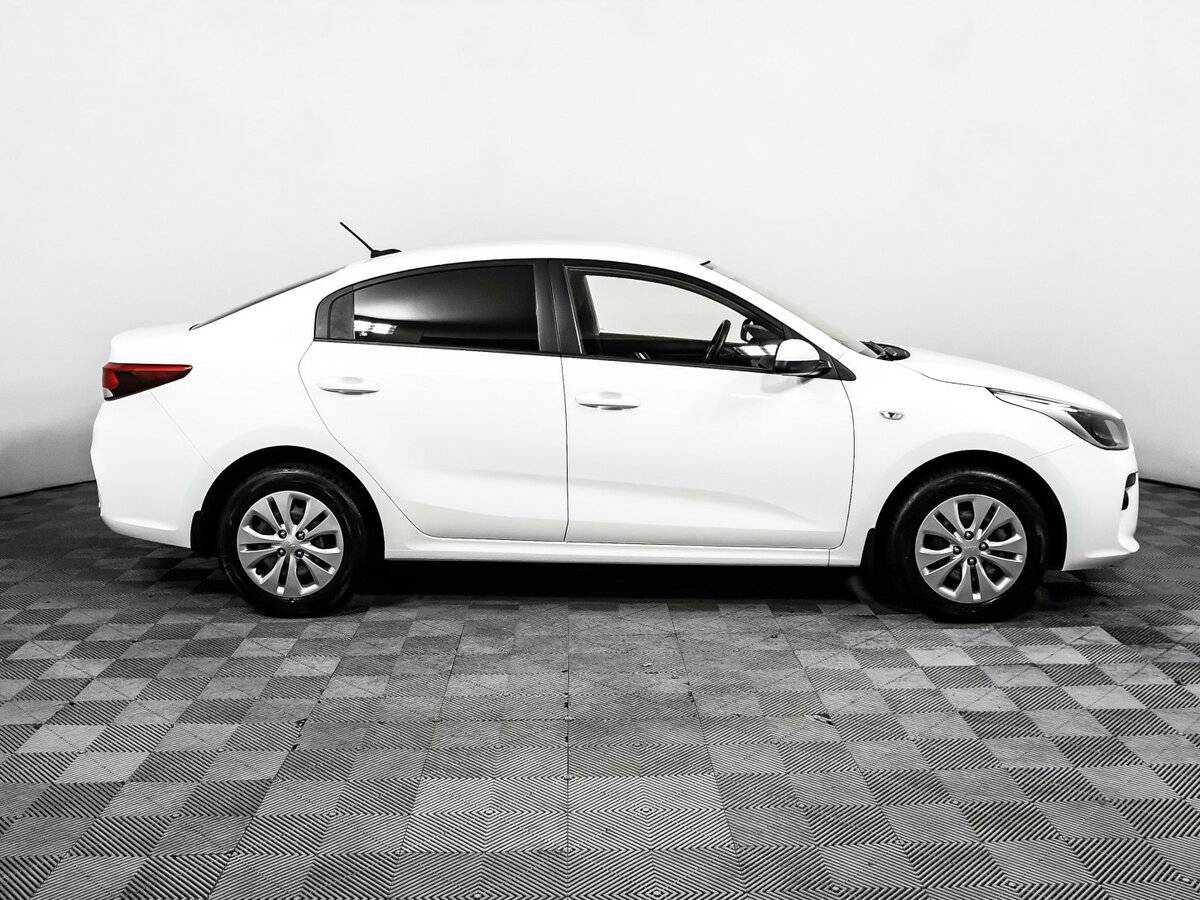 Kia Rio 2018 года с пробегом. Фото: #3