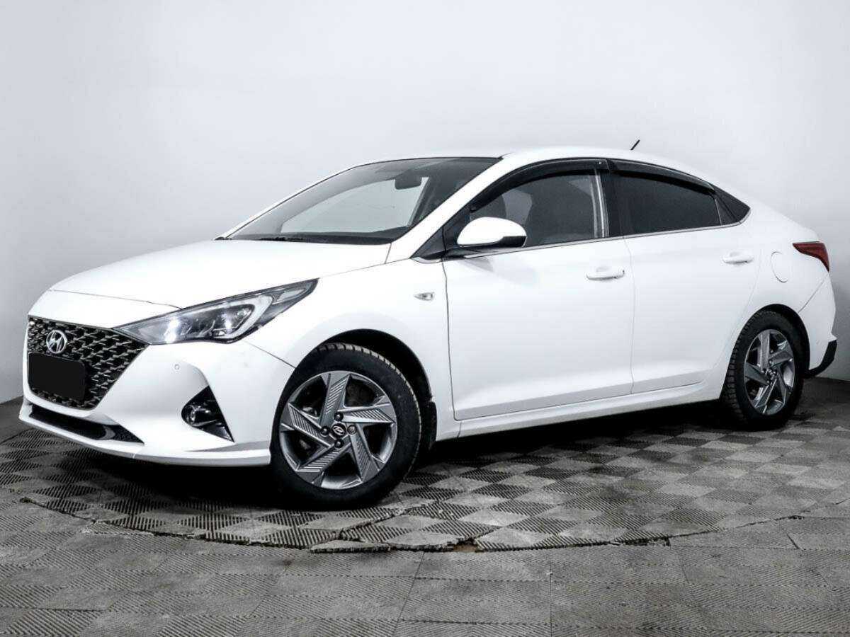 Hyundai Solaris 2021 года с пробегом. Посмотреть фото