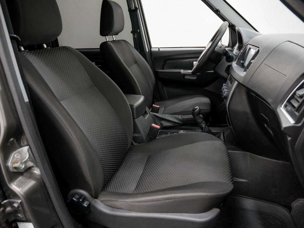 УАЗ Patriot 2017 года с пробегом. Фото: #8