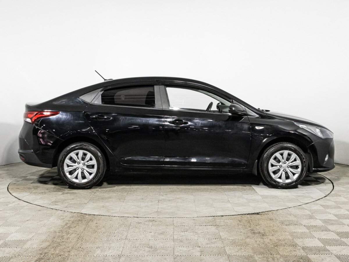 Hyundai Solaris 2021 года с пробегом. Фото: #3