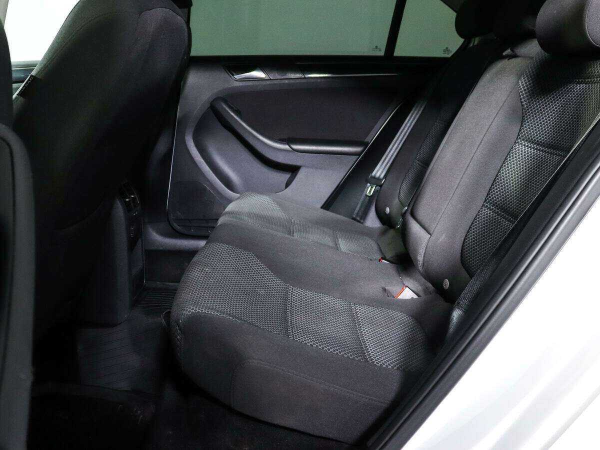 Volkswagen Jetta 2016 года с пробегом. Фото: #8