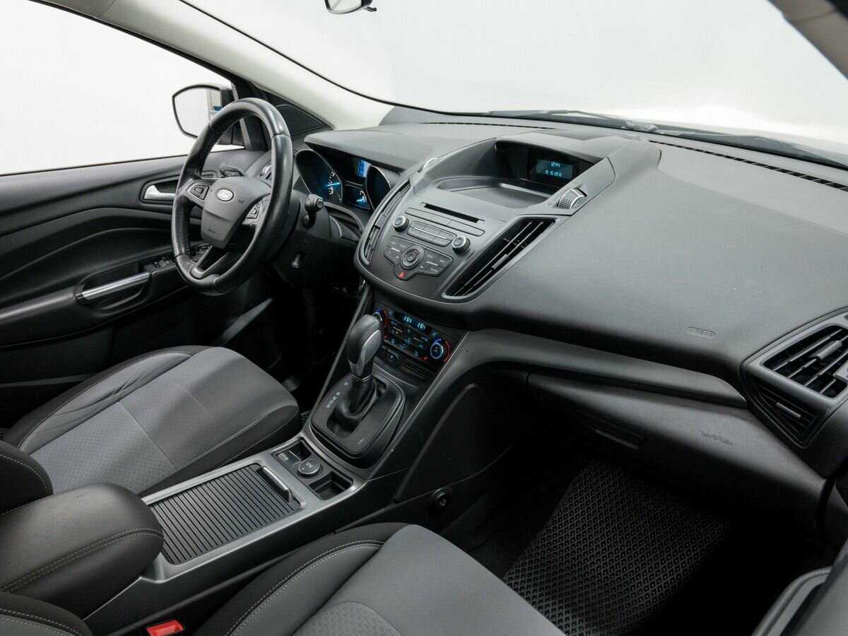 Ford Kuga 2016 года с пробегом. Фото: #7