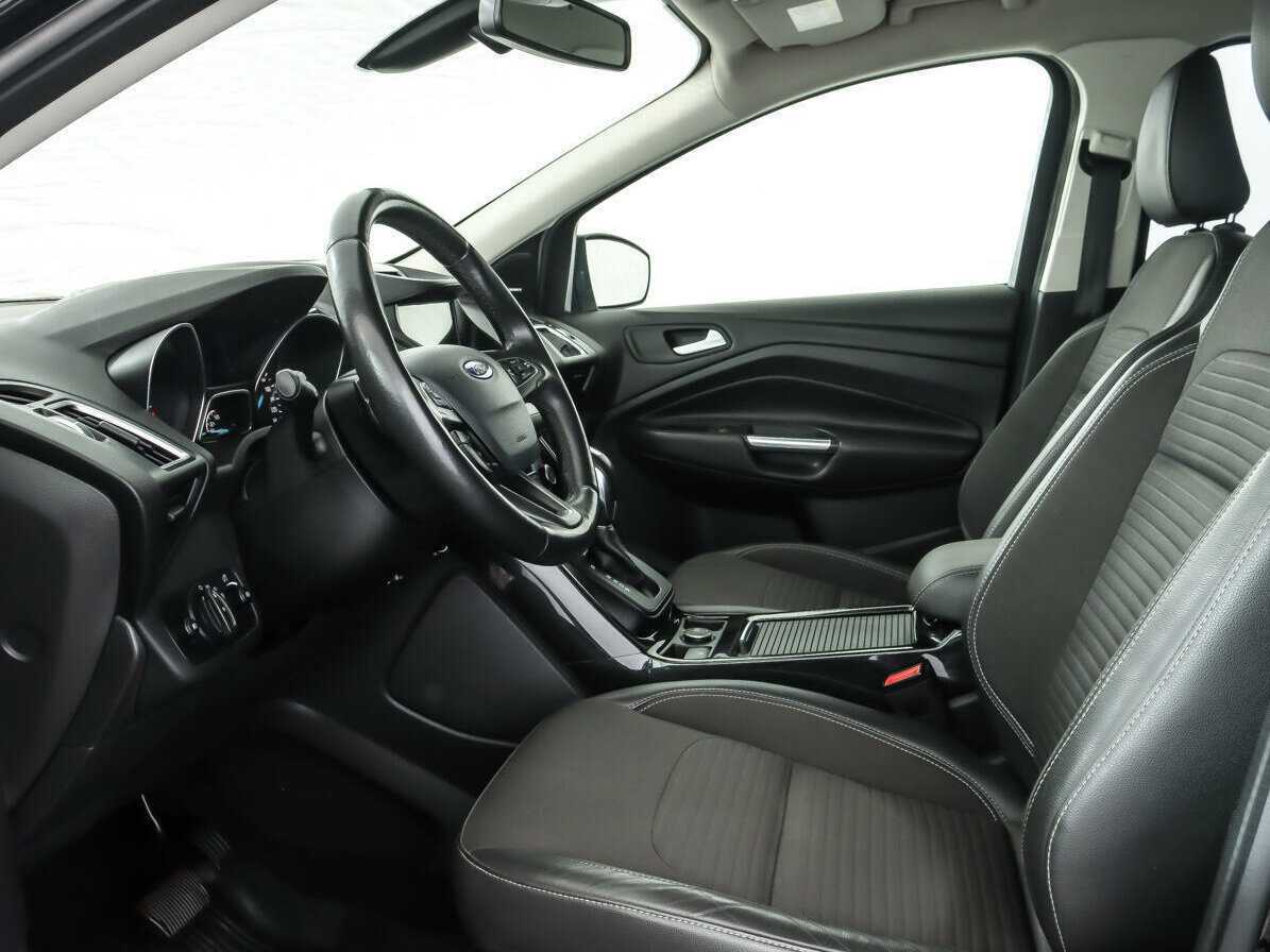 Ford Kuga 2017 года с пробегом. Фото: #9