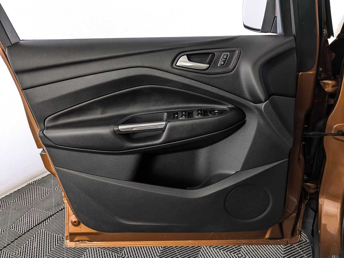 Ford Kuga 2014 года с пробегом. Фото: #18