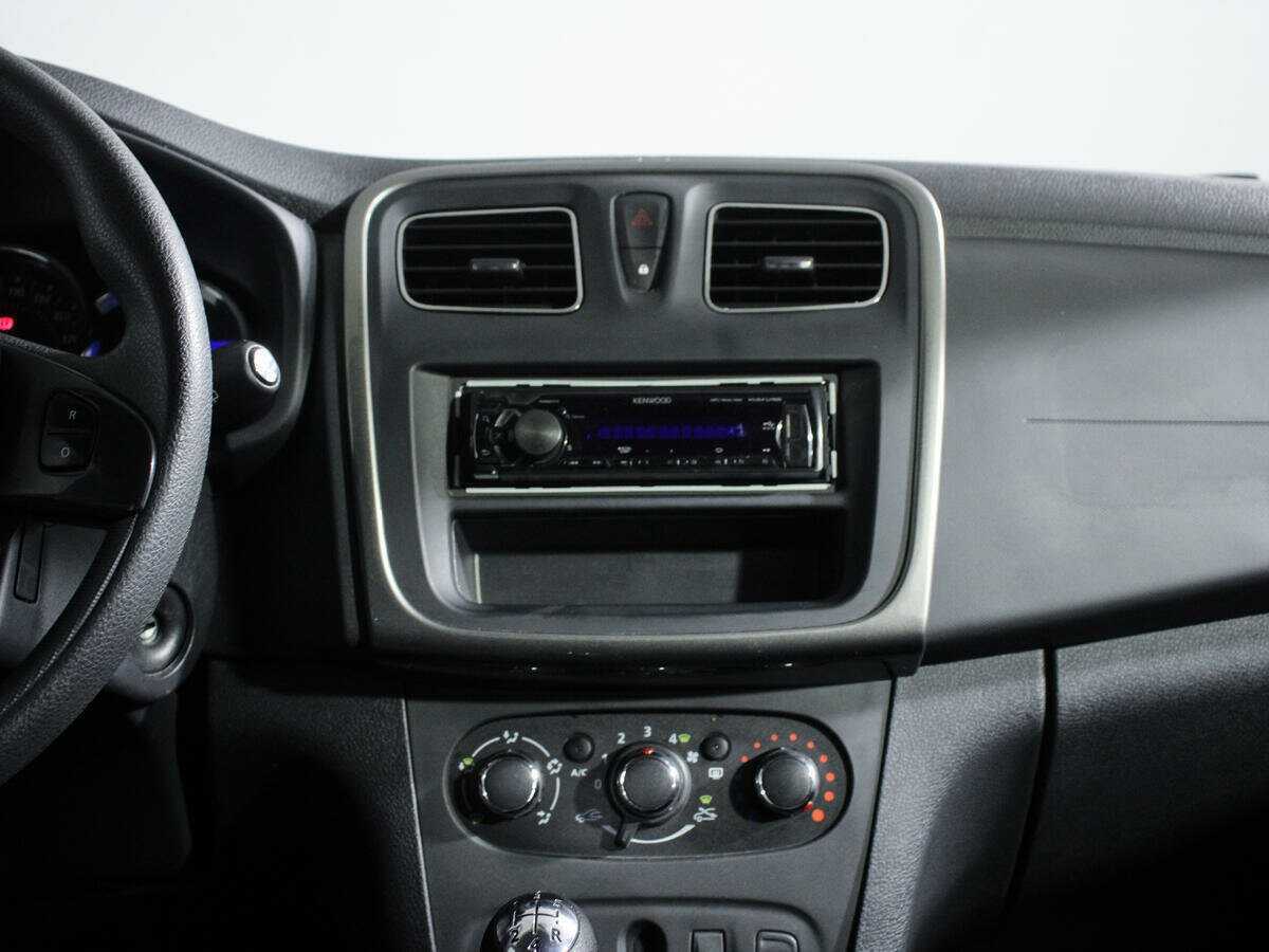 Renault Sandero 2017 года с пробегом. Фото: #10