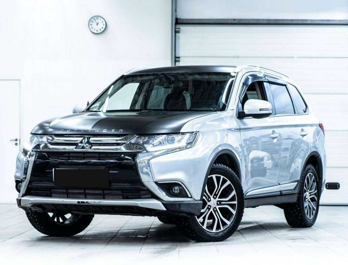 Mitsubishi Outlander 2017 года с пробегом. Посмотреть фото