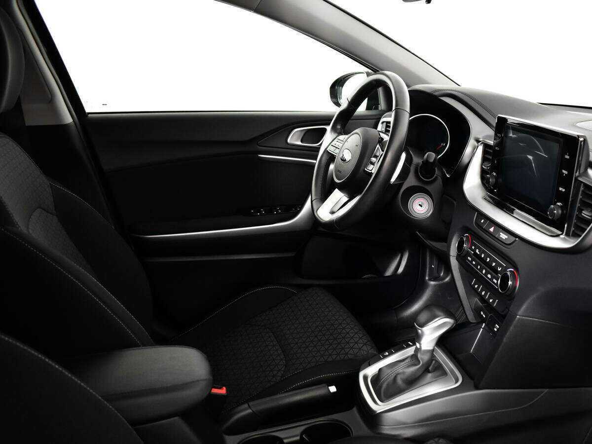 Kia Ceed 2021 года с пробегом. Фото: #8