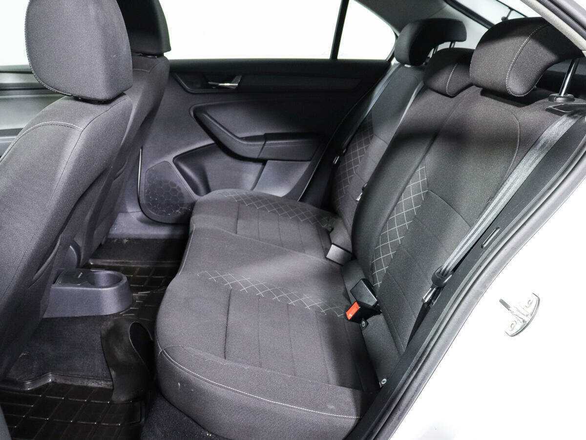 Skoda Rapid 2020 года с пробегом. Фото: #9