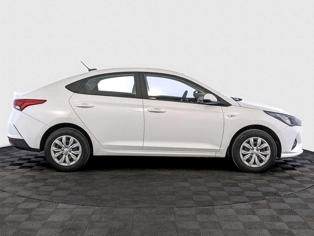 Hyundai Solaris 2022 года с пробегом. Фото: #3