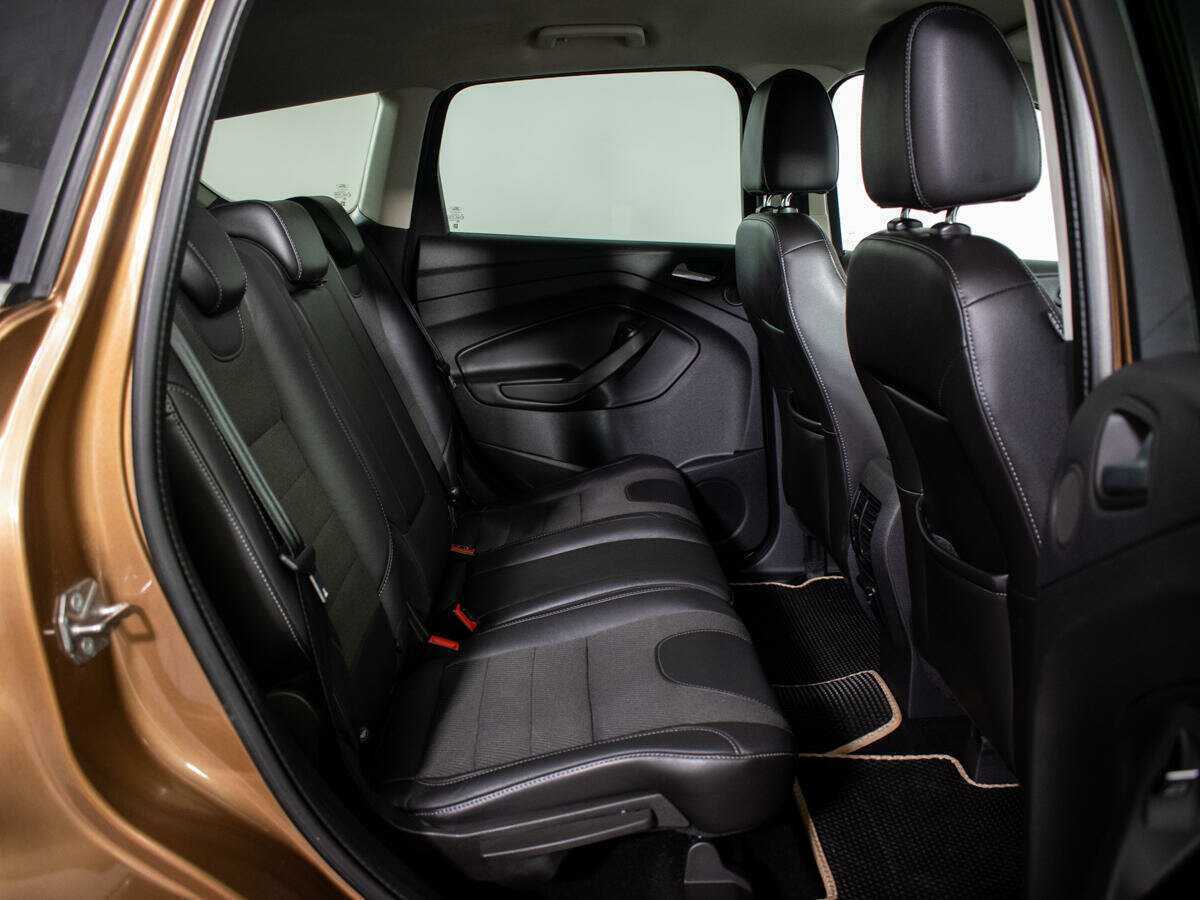 Ford Kuga 2013 года с пробегом. Фото: #8