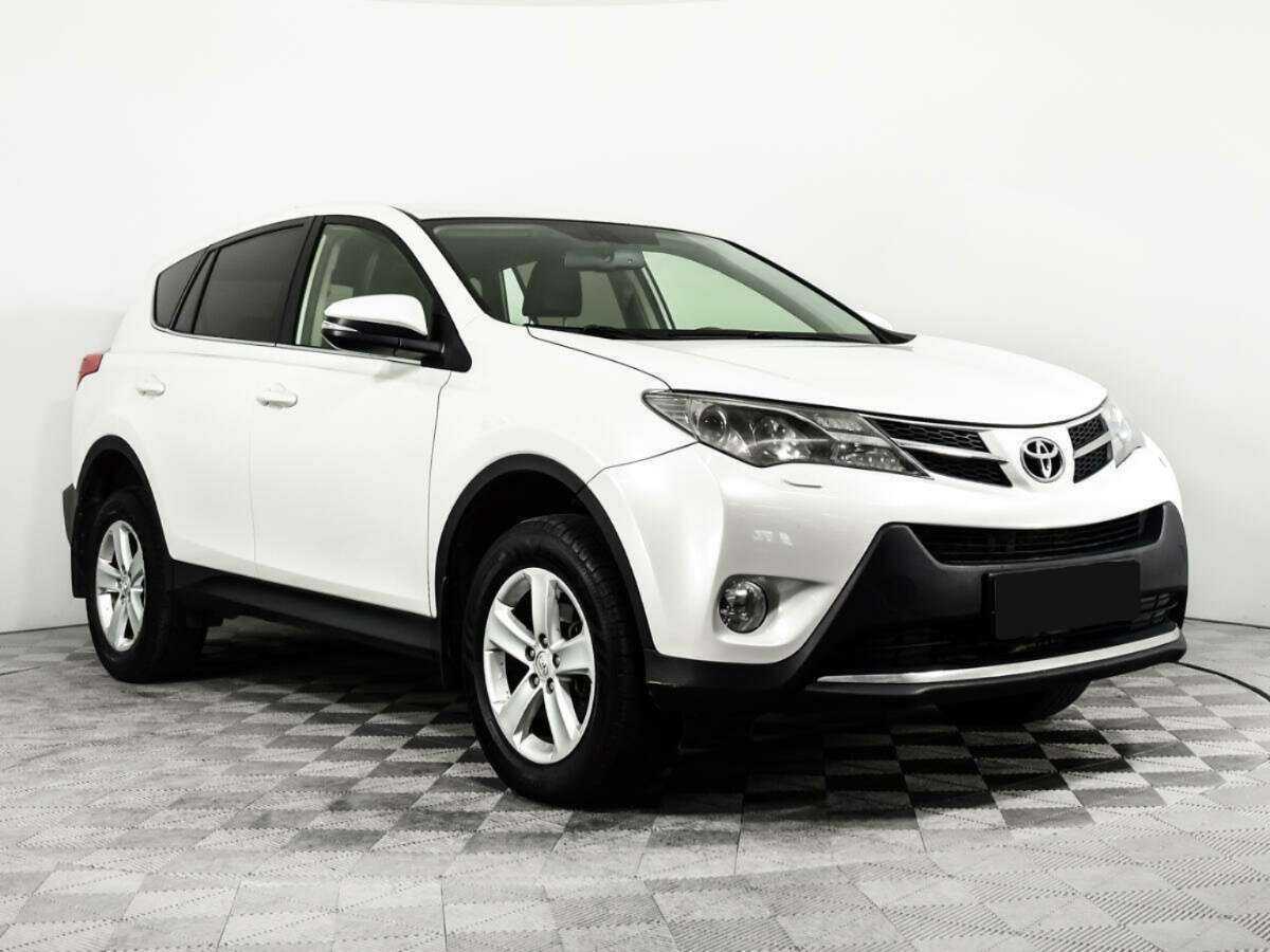 Toyota RAV4 2013 года с пробегом. Фото: #2