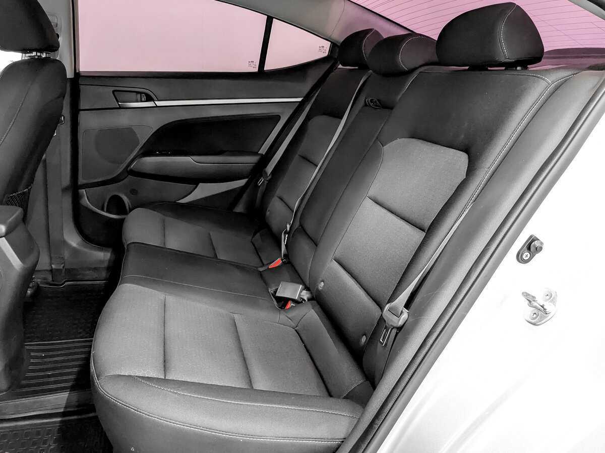 Hyundai Elantra 2017 года с пробегом. Фото: #11
