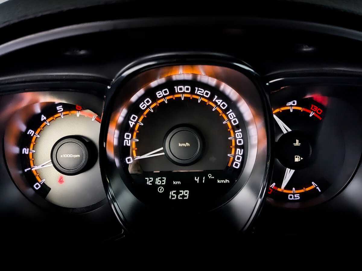 Lada (ВАЗ) Vesta 2019 года с пробегом. Фото: #12