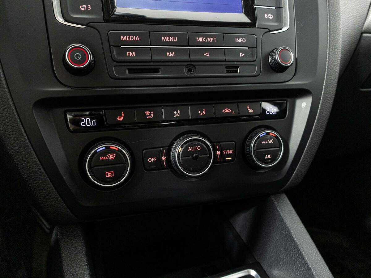 Volkswagen Jetta 2015 года с пробегом. Фото: #14