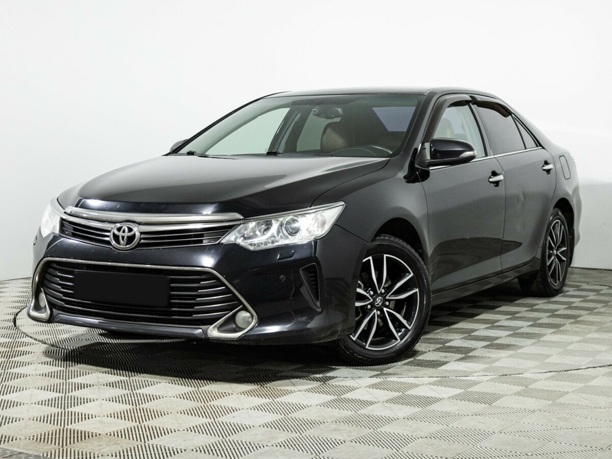 Toyota Camry 2016 года с пробегом. Посмотреть фото