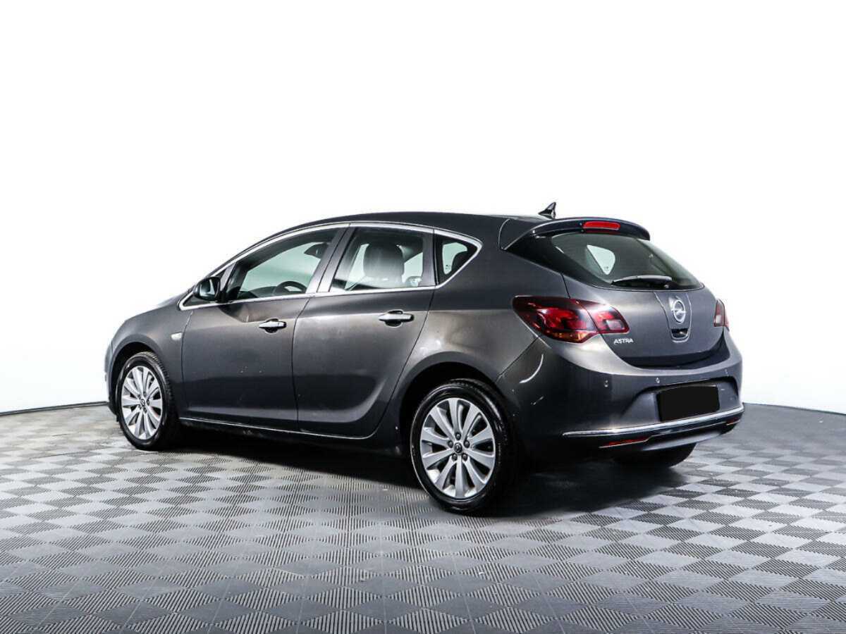 Opel Astra 2012 года с пробегом. Фото: #6