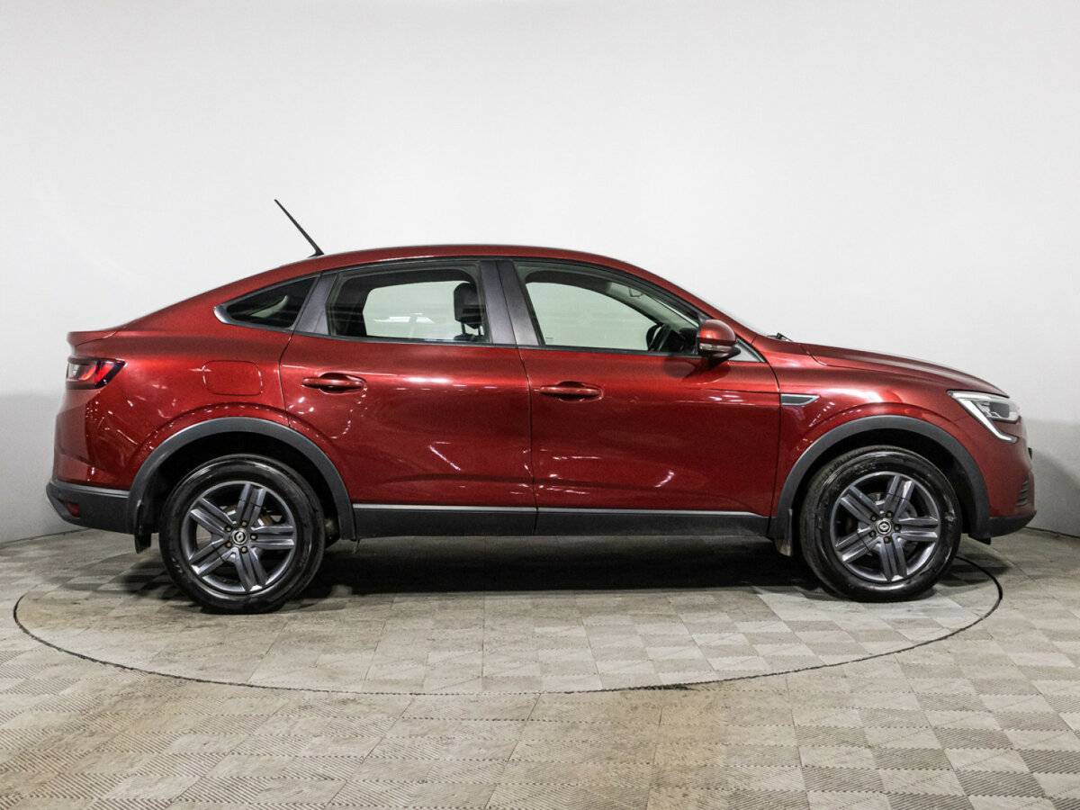 Renault Arkana 2021 года с пробегом. Фото: #3