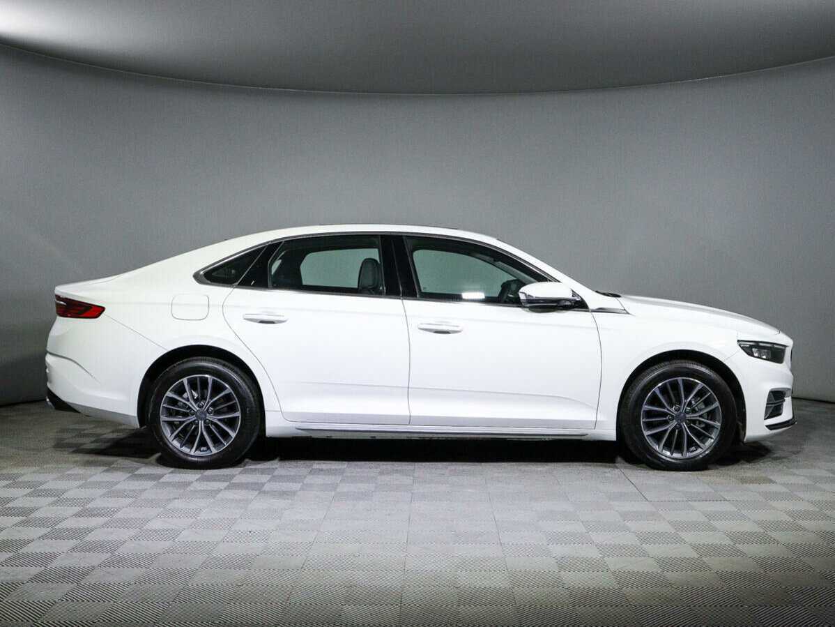 Geely Preface 2023 года с пробегом. Фото: #3