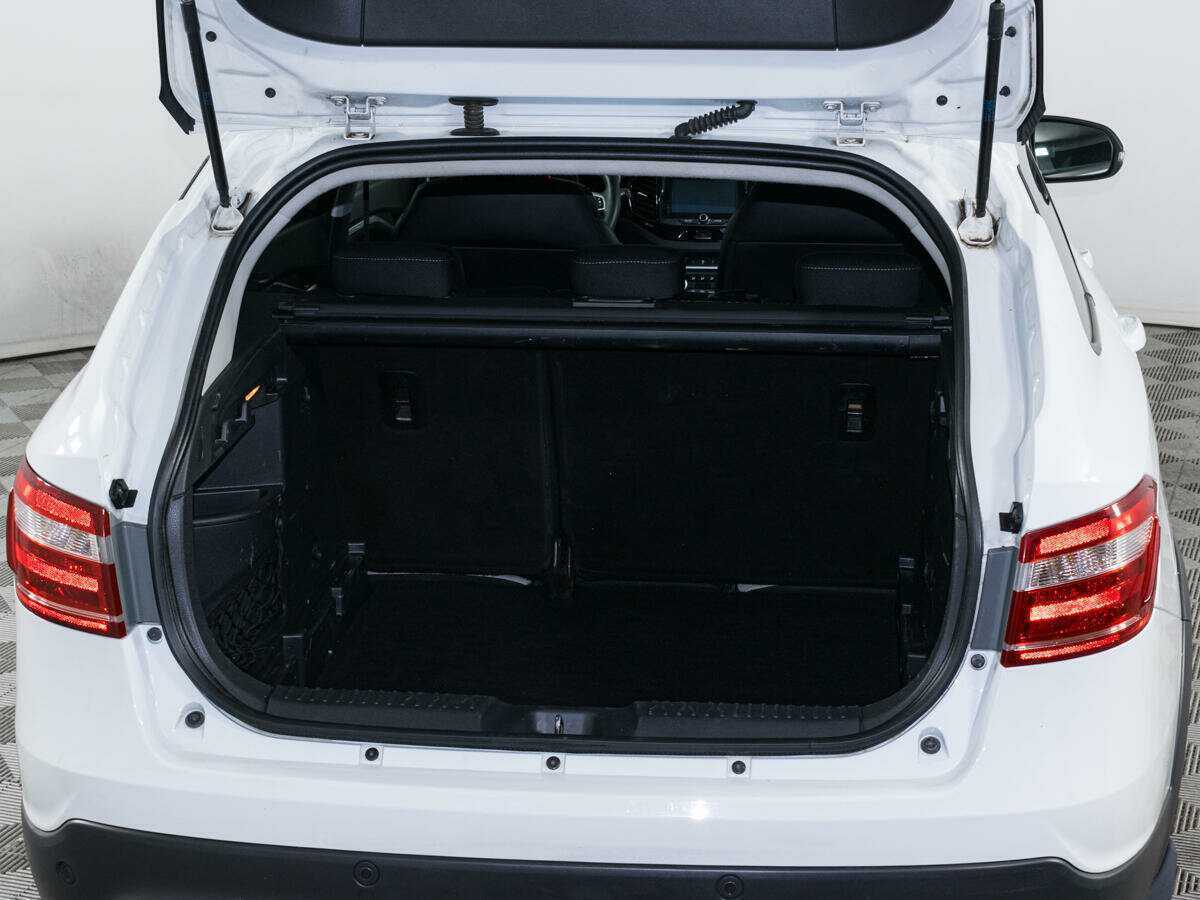 Lada (ВАЗ) Vesta 2018 года с пробегом. Фото: #6