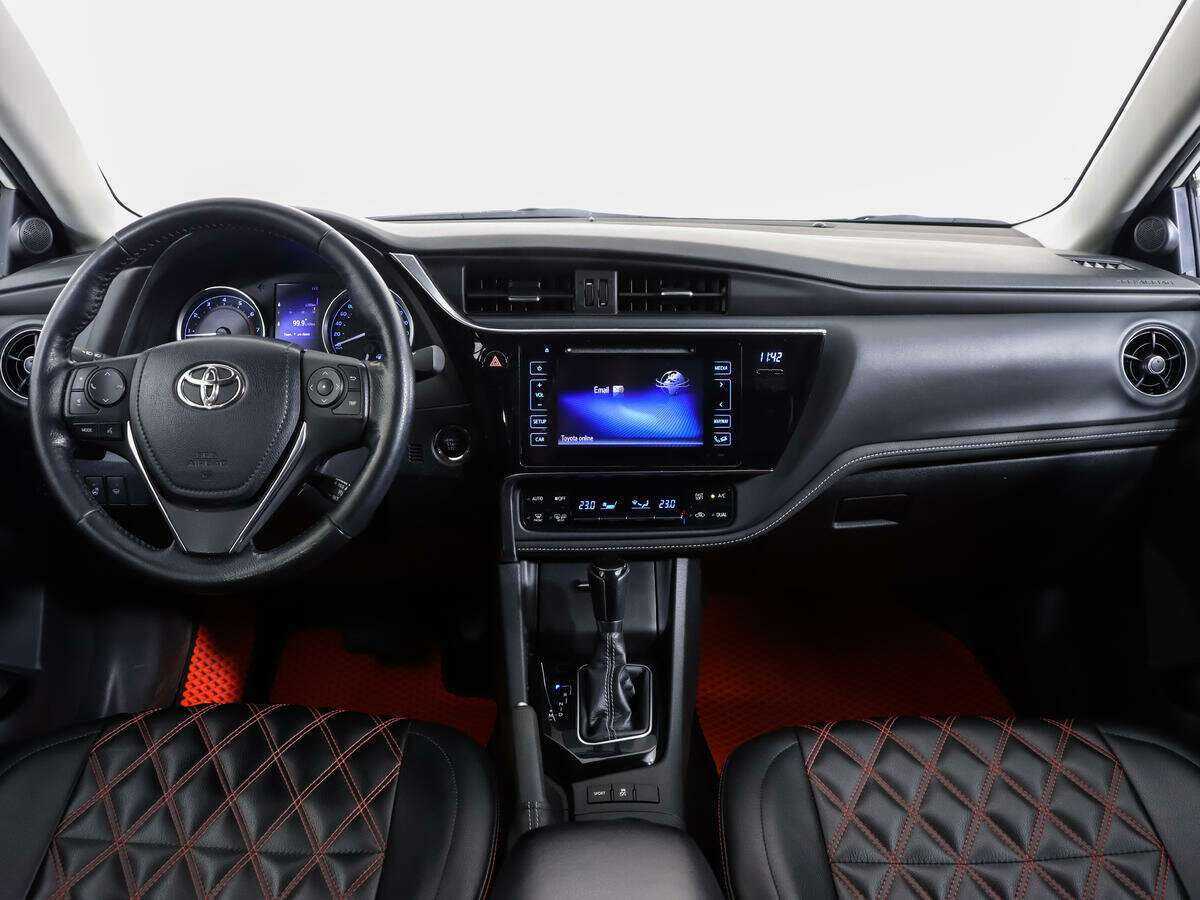 Toyota Corolla 2018 года с пробегом. Фото: #9