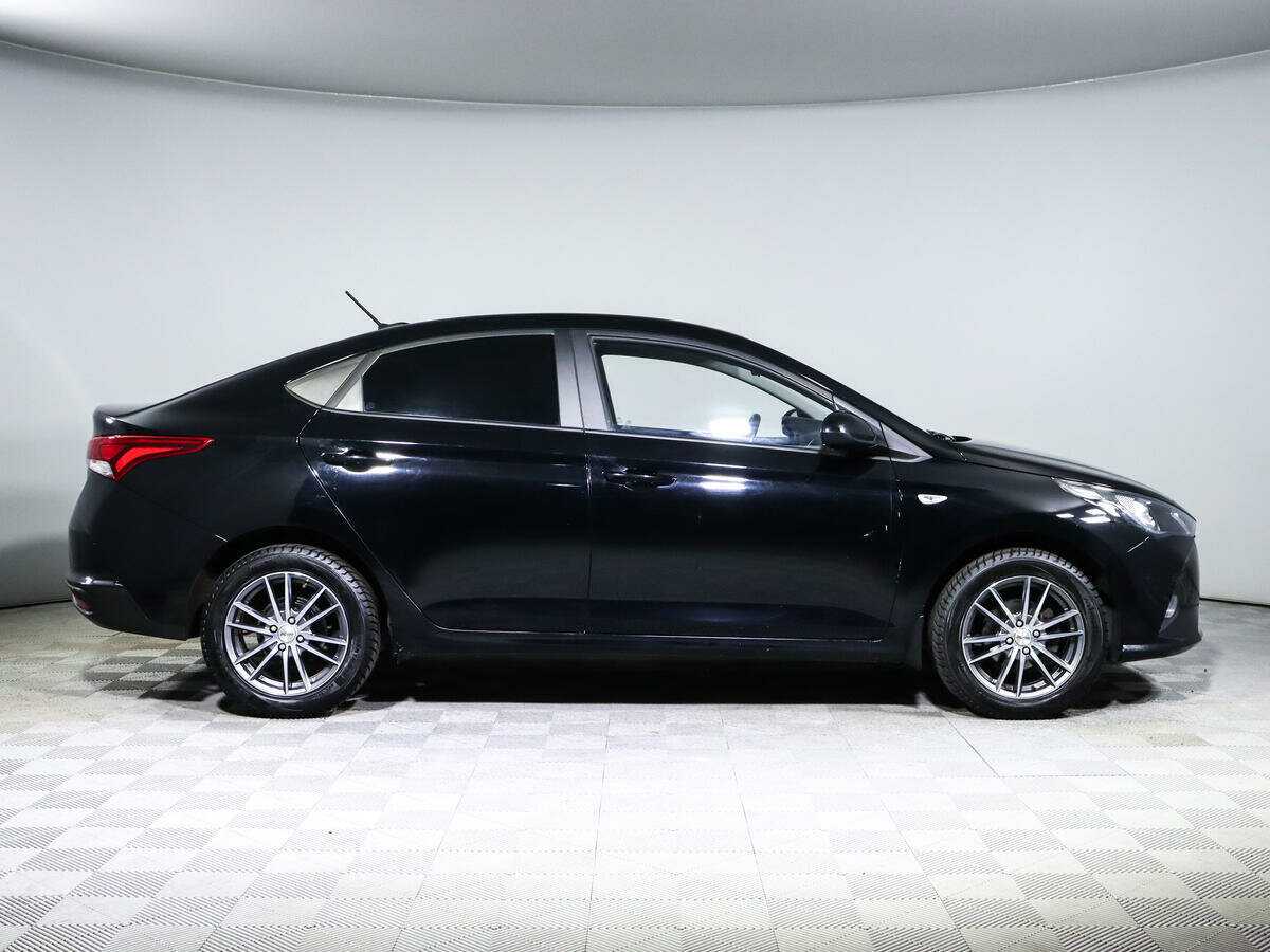 Hyundai Solaris 2021 года с пробегом. Фото: #3